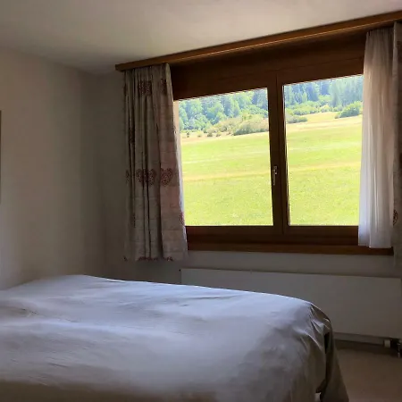 Abitaziun Silvia Sur Baselgia Cunter